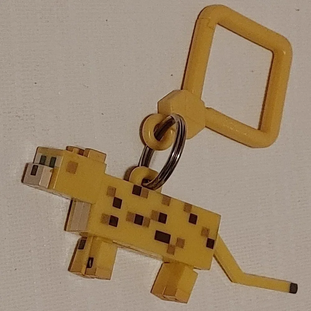Minecraft Mini Figure Key Chain Ocelot - Picture 2 of 3